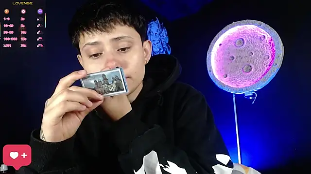 girl intense444 online show from 03-16-26, 12:53