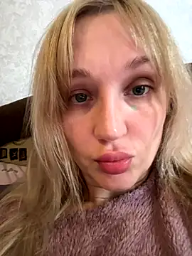 ModelEva online show from 10-01-25, 08:53