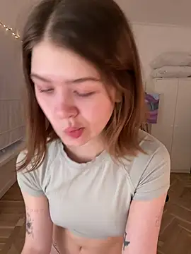 Snapshot of AmberIIey chatting on 03-09-25, 04:11 AmberIIey online show from 03-09-25, 04:11