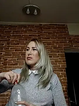 Snapshot of _Horny_milf_ chatting on 01-31-25, 02:49  Horny milf  online show from 01-31-25, 02:49