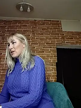 Snapshot of _Horny_milf_ chatting on 03-01-25, 02:15  Horny milf  online show from 03-01-25, 02:15