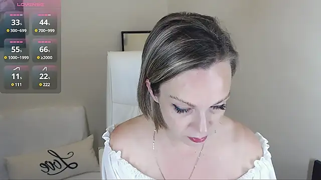 Snapshot of Tilly_Eliot chatting on 01-20-25, 10:15 Tilly Eliot online show from 01-20-25, 10:15