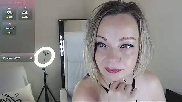 Snapshot of Tilly_Eliot chatting on 02-21-25, 04:59 Tilly Eliot online show from 02-21-25, 04:59