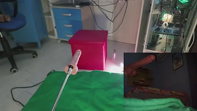 Snapshot of Sissy-Boys chatting on 02-14-25, 05:46 Sissy-Boys online show from 02-14-25, 05:46