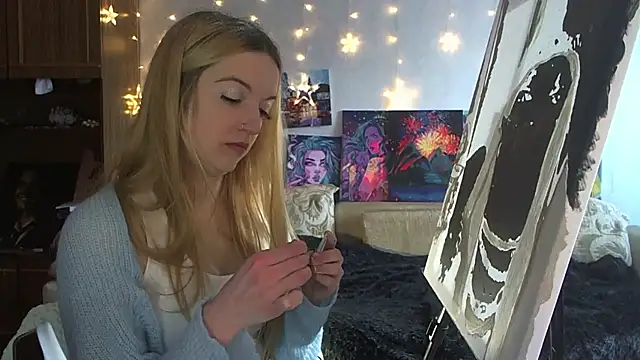 SecretSophia online show from 02-10-25, 11:36