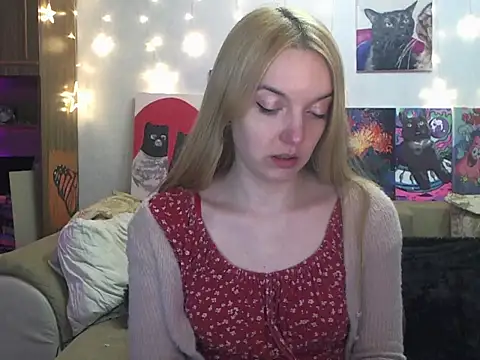 SecretSophia online show from 03-21-25, 11:01