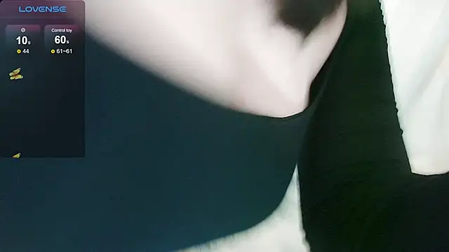 Snapshot of small_Eva chatting on 12-04-24, 07:23 small Eva online show from 12-04-24, 07:23