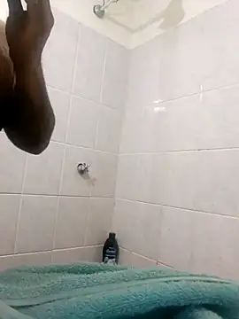 Snapshot of PhillDrake11 chatting on 12-05-25, 04:54 PhillDrake11 online show from 12-05-25, 04:54