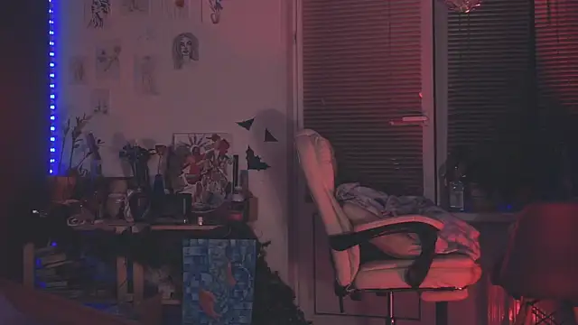 juby yuby online show from 12-22-24, 08:47