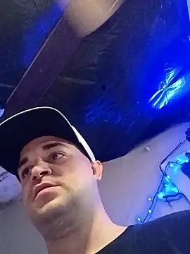 Snapshot of Jewfish420 chatting on 10-21-25, 06:41 Jewfish420 online show from 10-21-25, 06:41