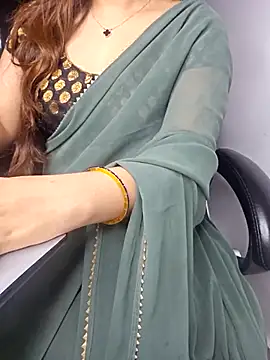 Snapshot of aliyaah_singh chatting on 03-21-25, 07:46 aliyaah singh online show from 03-21-25, 07:46