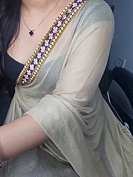 Snapshot of aliyaah_singh chatting on 09-25-25, 05:38 aliyaah singh online show from 09-25-25, 05:38