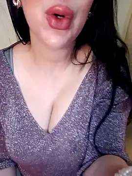 Queen sousou online show from 03-08-25, 12:33