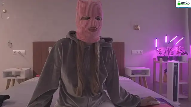 FluffyHat online show from 03-03-25, 05:20