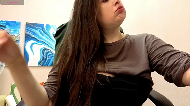 BattyMoll online show from 10-18-25, 03:24