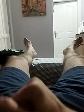 Snapshot of Aykut1990 chatting on 10-14-25, 04:30 Aykut1990 online show from 10-14-25, 04:30