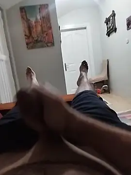 Snapshot of Aykut1990 chatting on 11-04-25, 04:50 Aykut1990 online show from 11-04-25, 04:50