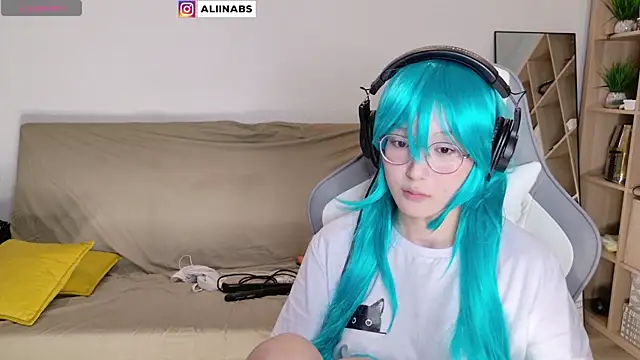 aliiiiiina online show from 03-06-25, 01:46