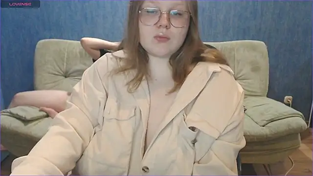 Snapshot of Touch_me_more_please chatting on 03-02-25, 09:43 Touch me more please online show from 03-02-25, 09:43