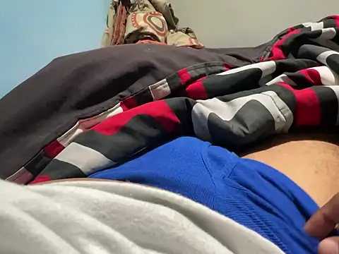 Snapshot of Darkdickhard chatting on 01-28-25, 03:57 Darkdickhard online show from 01-28-25, 03:57