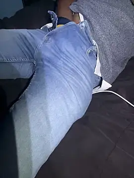 Snapshot of Darkdickhard chatting on 02-16-25, 05:04 Darkdickhard online show from 02-16-25, 05:04