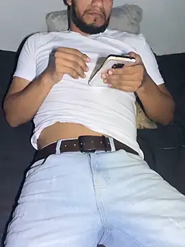 Snapshot of Darkdickhard chatting on 09-17-25, 04:14 Darkdickhard online show from 09-17-25, 04:14