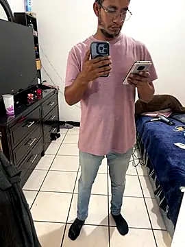 Snapshot of Darkdickhard chatting on 10-02-25, 05:09 Darkdickhard online show from 10-02-25, 05:09