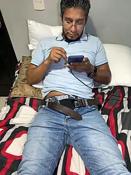 Snapshot of Darkdickhard chatting on 11-03-25, 03:30 Darkdickhard online show from 11-03-25, 03:30