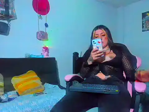 MARIANAWEED online show from 02-25-26, 01:04