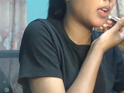 NancyRuvi online show from 09-10-25, 04:07