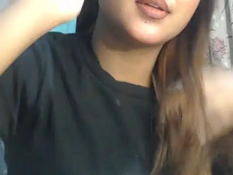 NancyRuvi online show from 10-26-25, 04:46