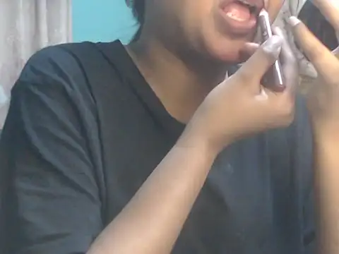 Snapshot of NancyRuvi chatting on 02-01-26, 04:05 NancyRuvi online show from 02-01-26, 04:05