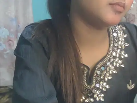 Snapshot of NancyRuvi chatting on 02-15-26, 04:14 NancyRuvi online show from 02-15-26, 04:14