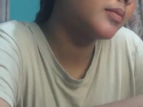 Snapshot of NancyRuvi chatting on 03-01-26, 03:25 NancyRuvi online show from 03-01-26, 03:25