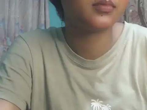 Snapshot of NancyRuvi chatting on 03-02-26, 04:03 NancyRuvi online show from 03-02-26, 04:03