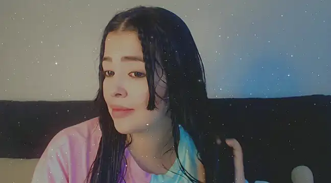 Snapshot of Aleska__Bell chatting on 02-11-25, 03:40 Aleska  Bell online show from 02-11-25, 03:40