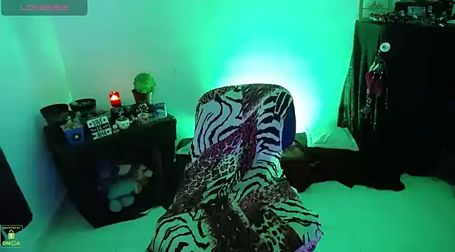 Alexa-Sweet69 online show from 12-19-24, 05:07