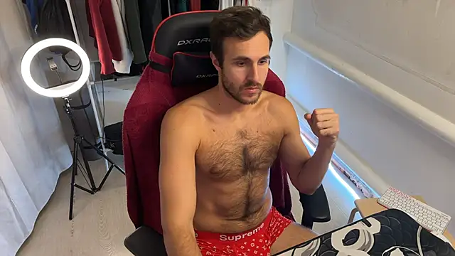 Snapshot of Raamoss chatting on 10-12-25, 05:45 Raamoss online show from 10-12-25, 05:45