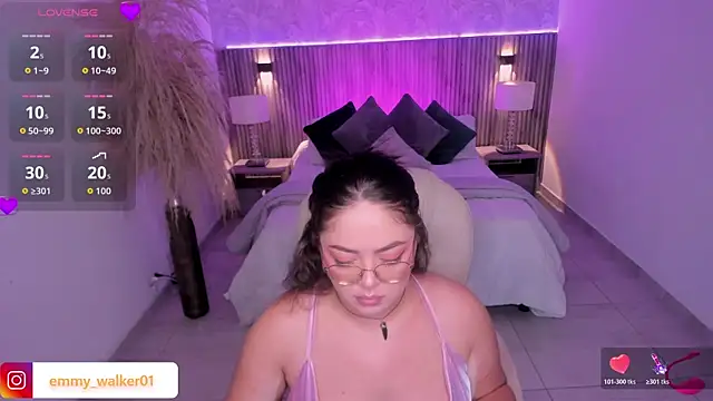 emmy walker online show from 10-28-25, 11:14