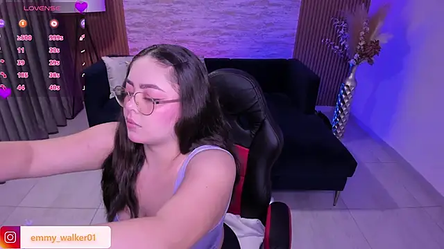 emmy walker online show from 12-01-25, 11:04