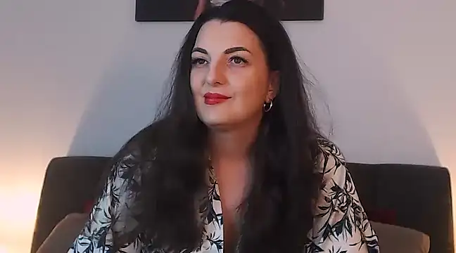 Snapshot of itsyourlady chatting on 12-28-24, 12:45 itsyourlady online show from 12-28-24, 12:45