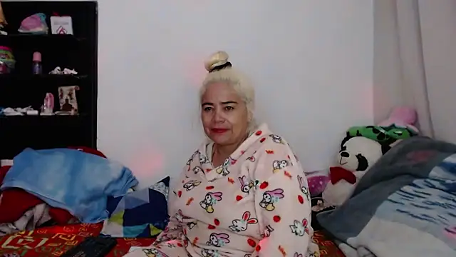 estrellita fugaz16x online show from 12-30-24, 02:31