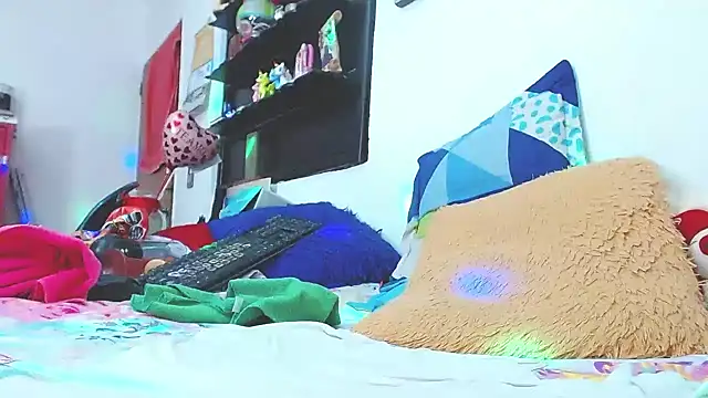 estrellita fugaz16x online show from 02-25-25, 06:25