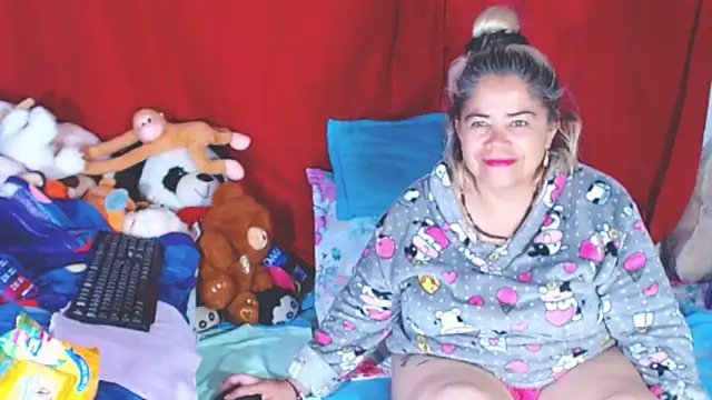 estrellita fugaz16x online show from 10-16-25, 02:56