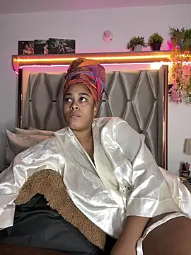 Snapshot of africa_xxx chatting on 01-28-25, 12:05 africa xxx online show from 01-28-25, 12:05