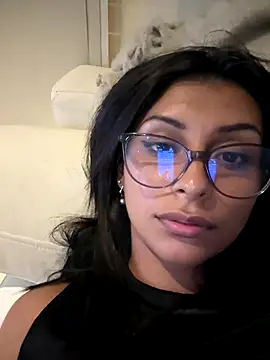 Snapshot of sweetAli_ chatting on 09-18-25, 11:40 sweetAli  online show from 09-18-25, 11:40