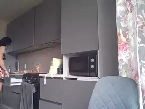 JulianaGold1 online show from 01-07-25, 11:37