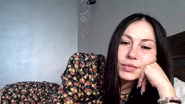 JulianaGold1 online show from 02-10-26, 06:39