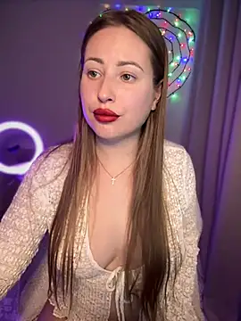 Snapshot of AlisaWhite chatting on 03-17-25, 12:46 AlisaWhite online show from 03-17-25, 12:46