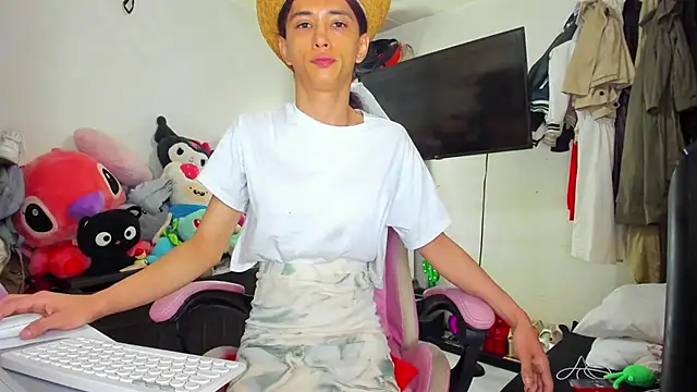 Snapshot of Lawrncesofiets chatting on 10-27-25, 05:50 Lawrncesofiets online show from 10-27-25, 05:50